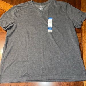 NWT Arizona V neck Athletic T shirt